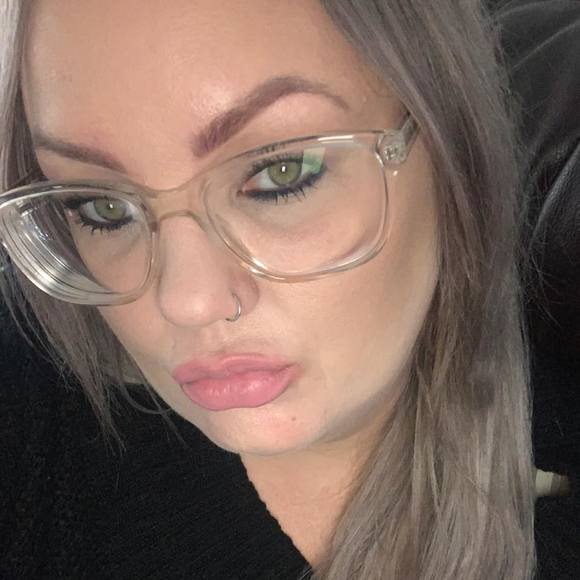 Meet your Posher, Devin - Picture 1 of 1